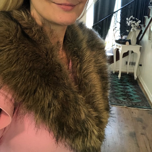 🎃3/$12🎃 Helen Welsh Faux Fur Stole - Picture 4 of 6